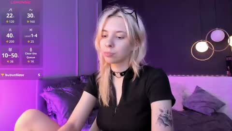 Camilla online show from August 15, 10:52 am