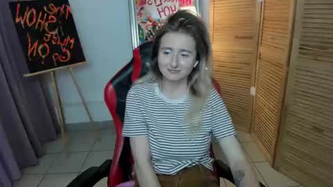 camilladreamer online show from August 5, 11:36 pm