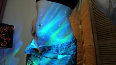 camilladreamer online show from August 6, 11:15 pm