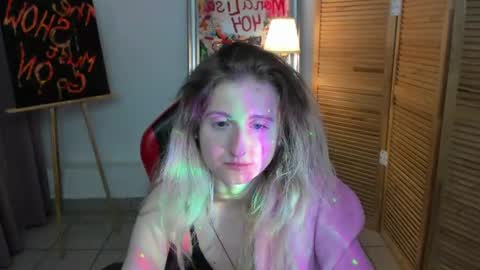 camilladreamer online show from August 12, 12:24 am