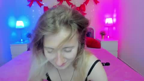 camilladreamer online show from August 12, 3:20 am
