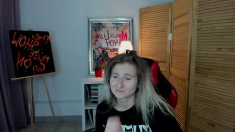 camilladreamer online show from August 15, 5:11 am