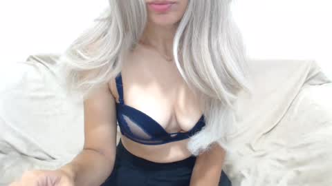 CamilleBunny online show from July 13, 2:40 am