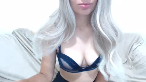 CamilleBunny online show from July 15, 3:18 am