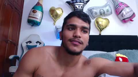 camilo_contre21 online show from July 25, 8:46 pm