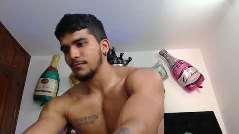 camilo_contre21 online show from July 30, 9:21 pm