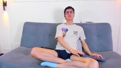 Camilo online show from August 13, 3:09 am