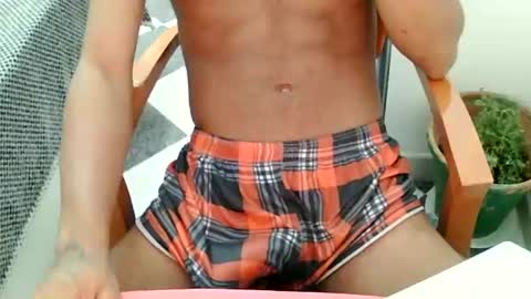 camilopolla22 online show from July 11, 1:11 am