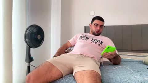 camilor_30 online show from August 3, 12:45 pm