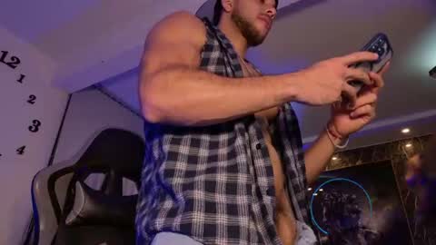 Camilo Watson online show from August 1, 1:22 am