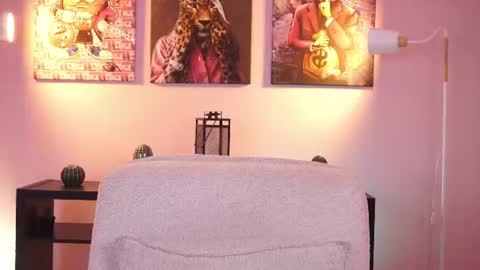 Camy online show from August 9, 11:11 am