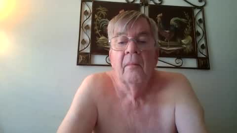 camlover12312345 online show from August 16, 10:14 pm