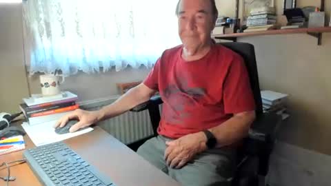 Cammee online show from August 10, 8:49 am