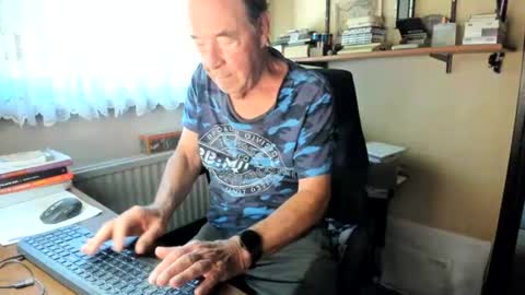 Cammee online show from August 13, 1:25 pm
