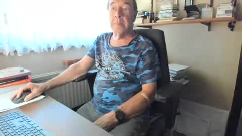 Cammee online show from August 14, 11:36 am