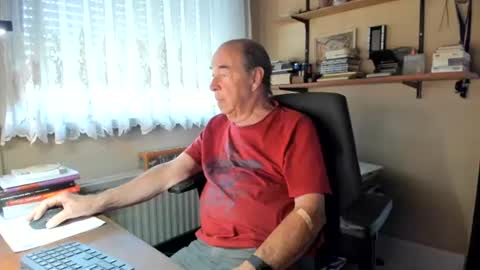 Cammee online show from August 16, 1:15 pm