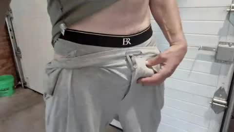 cammyman6900 online show from August 3, 3:19 pm