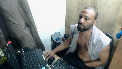 camopiel online show from September 10, 3:22 pm