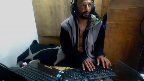 camopiel online show from September 10, 8:52 pm