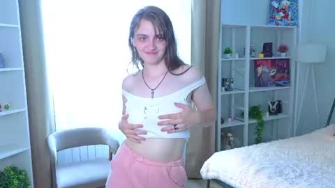 Kandi online show from August 7, 3:17 am