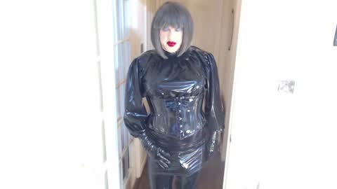 candi smokes online show from August 15, 1:04 pm