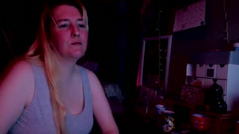 Candi online show from August 10, 2:57 am