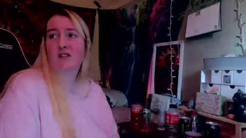 Candi online show from August 11, 8:44 pm