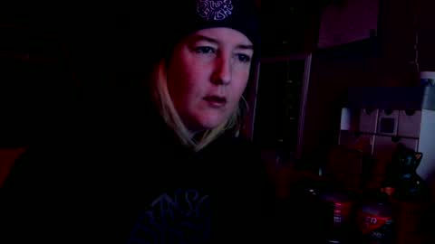 Candi online show from August 15, 11:58 am