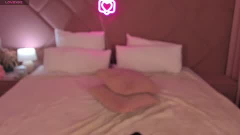 Candy online show from August 11, 2:08 pm
