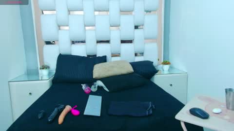 Candy biitch online show from June 30, 3:46 pm