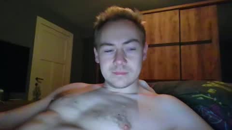candy_boy_xoxo online show from March 11, 4:04 pm