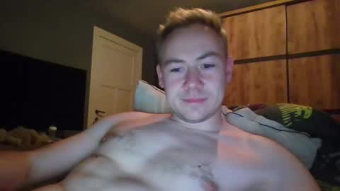 candy_boy_xoxo online show from April 9, 3:53 pm