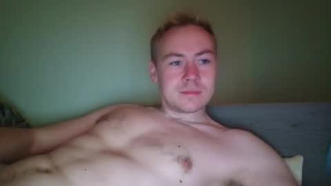 candy_boy_xoxo online show from April 26, 6:37 pm