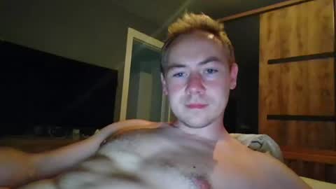 candy_boy_xoxo online show from June 25, 4:10 pm