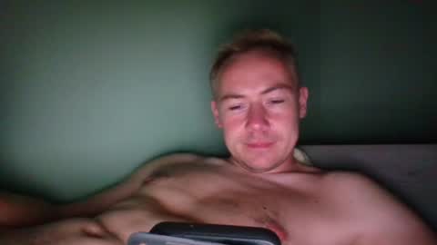 candy_boy_xoxo online show from July 13, 7:08 pm