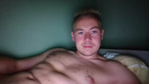 candy_boy_xoxo online show from July 15, 10:00 pm