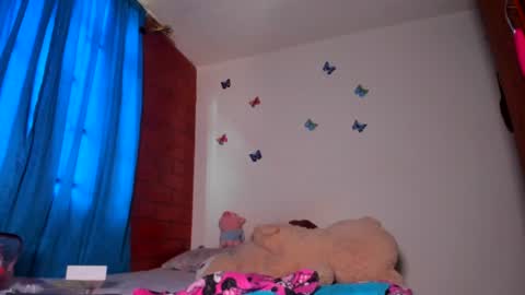 Candy  Brown online show from August 5, 2:37 pm