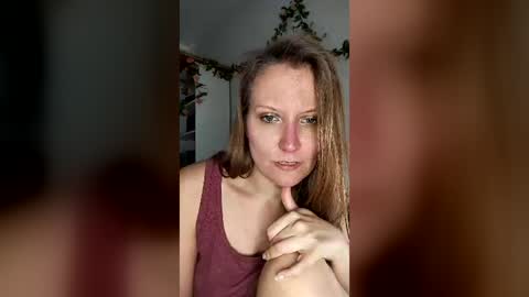 candy_cougar82 online show from June 12, 10:33 am