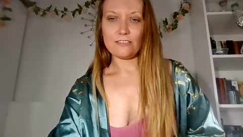 candy_cougar82 online show from July 9, 9:14 am