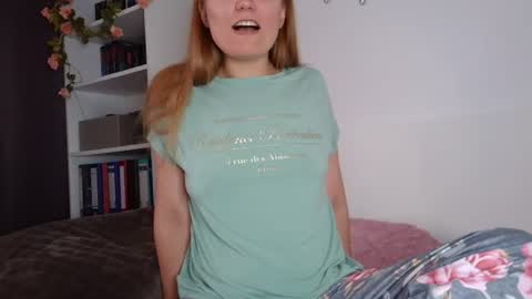 candy_cougar82 online show from August 14, 7:01 am