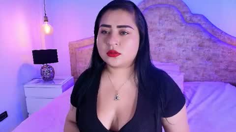 Candy curves1 online show from July 9, 8:36 pm