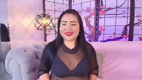 Candy curves1 online show from July 10, 7:41 pm