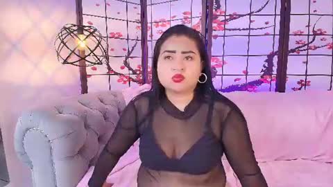 Candy curves1 online show from July 11, 12:16 am