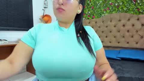 candy_curvyy online show from June 3, 2:53 pm