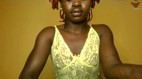 candy_hun online show from August 12, 7:33 am