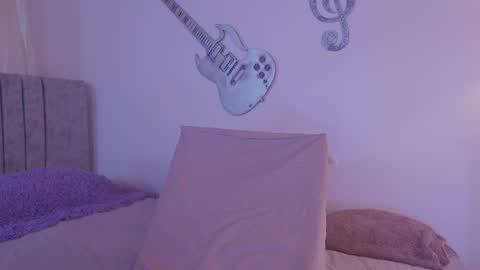 Jamie online show from August 4, 2:52 am