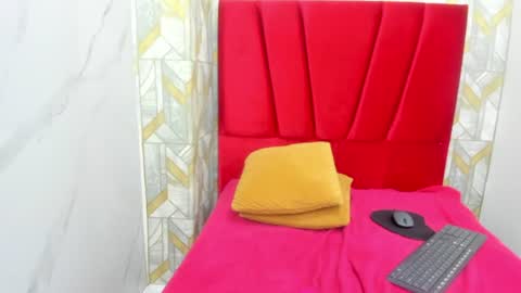 liss sophia online show from August 8, 4:01 am