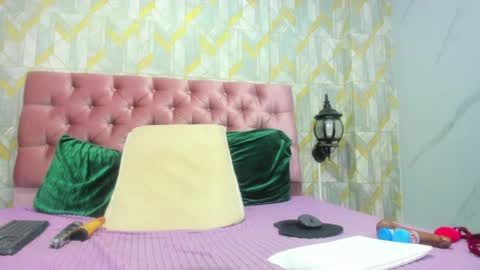 candy_liss21x online show from April 9, 12:35 pm