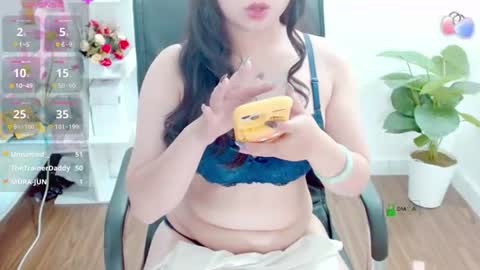Candy online show from August 8, 4:45 am