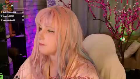 Mary online show from July 30, 9:54 pm